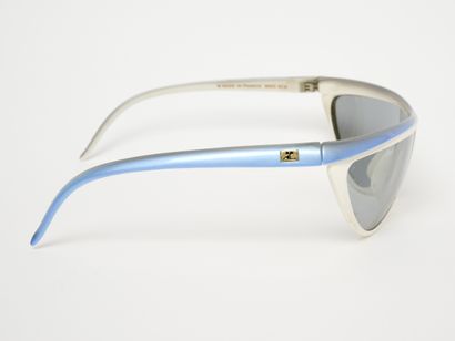 Courrèges - Paris
Lunettes de soleil. Sans...
