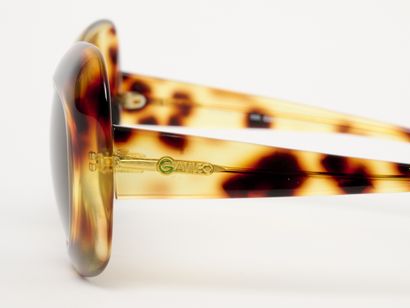 GALILEO
Lunettes de soleil.