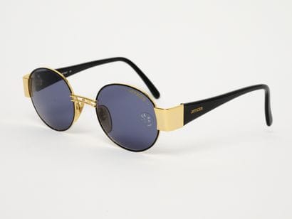 OFFICER
Lunettes de soleil.