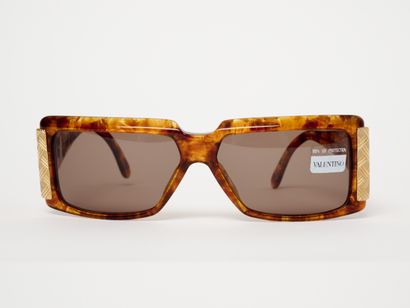 VALENTINO
Lunettes de soleil modèle V605....