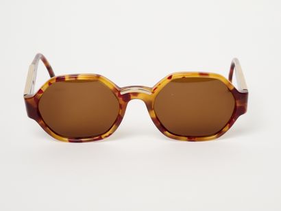 TRUSSARDI
Lunettes de soleil.