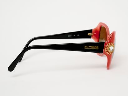 MIMMINA
Lunettes de soleil.