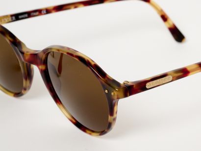 OLIVER
Trois paires de lunettes de solei...