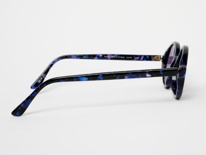 PER SPOOK
Lunettes de soleil.