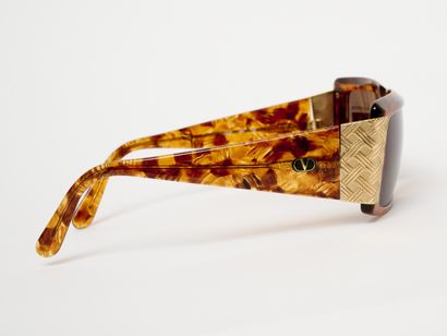 VALENTINO
Lunettes de soleil modèle V605....