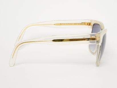 Courrèges - Paris
Lunettes de soleil. Sans...