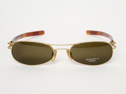 PROKSCH'S
Lunettes de soleil.