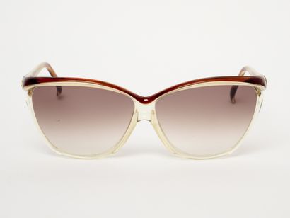 Courrèges - Paris
Lunettes de soleil. Sans...