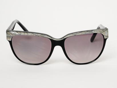 Courrèges - Paris
Lunettes de soleil. Sans...