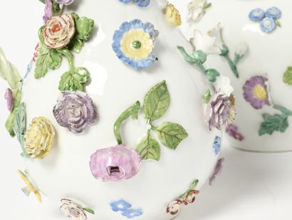 Meissen XVIIIe et XIXe - Porcelaine à décor...