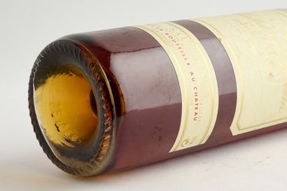 Vin - Château d'Yquem - Lur Saluces - 1990
1...