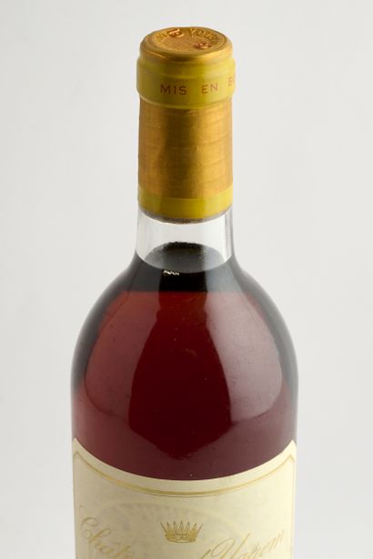 Vin - Château d'Yquem - Lur Saluces - 1990
1...