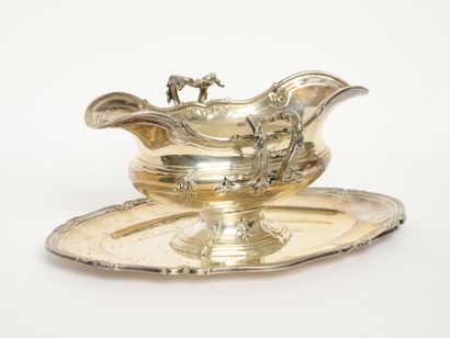 Orfèvrerie- France ca 1900 - Victor BOIVIN
Saucière....