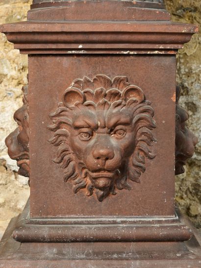 Vase médicis - Terracotta 
Paire de cratères...