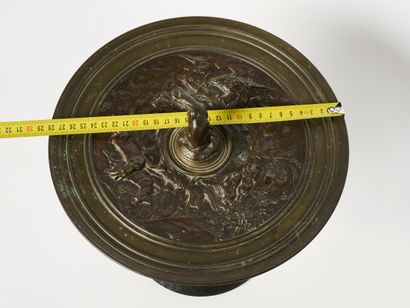 Jules MOIGNIEZ (1835-1894)
Tazza ornemental...