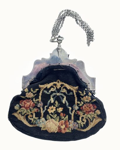 Sac en argent et broderie - Hollande 1777
Sac...