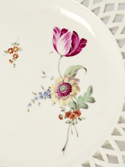 Porcelaine allemande XVIIIe dans l'esprit...