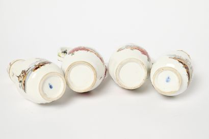 Höchst - Manufacture de porcelaine de Höchst
Huilier-Vinaigrier-Saupoudroirs...