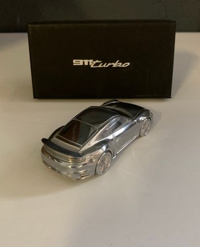 PORSCHE 911 Turbo coupé type 992
Presse-papier...