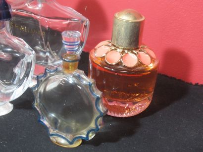 Lot de 6 flacons de parfums : Lalique, Shalimar...