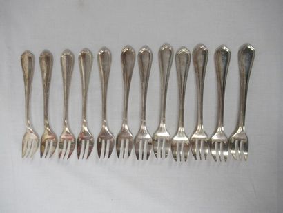 CHRISTOFLE Série de 14 fourchettes à gâteau....