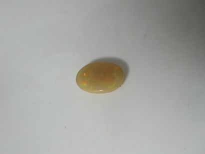Opale, 1,8 carats. Avec son certificat I...