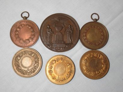 Lot de 6 médailles en bronze. Xxe. 6-7 c...