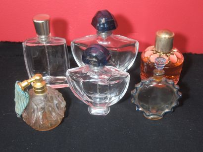 Lot de 6 flacons de parfums : Lalique, Shalimar...