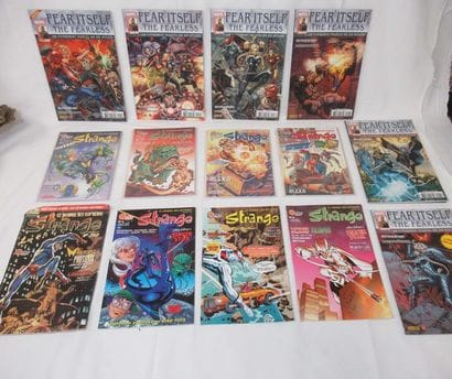 Lot de 15 comics. Dont Stranger et Marvel....