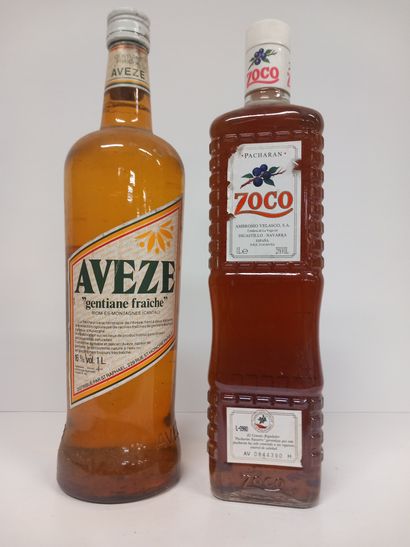 2 Très Vieilles Bouteilles :
1 Gentiane Fraiche...