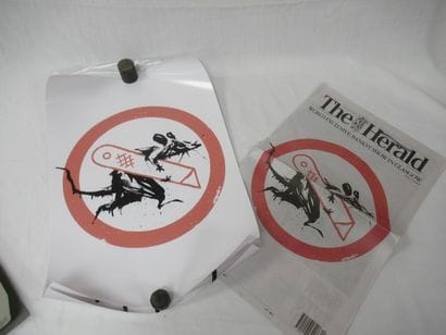 BANKSY Lot de 2 posters (59 x 42 cm) et d'un...