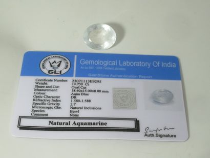 Aigue marine, ovale, facetée, 14,75 carats....