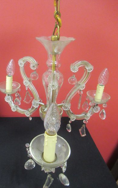 Petite suspension en verre et métal, dans...