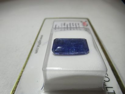 Tanzanite, 16,05 carats. Avec son certificat...