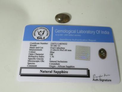 Saphir naturel, 10,1 carats. Avec son certificat...