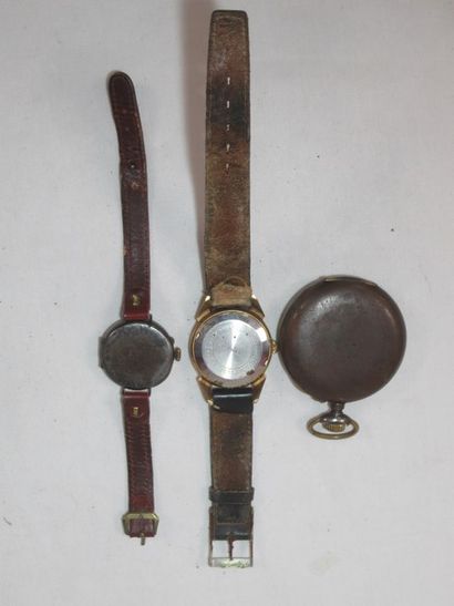 Lot en métal, comprenant une montre de gousset...