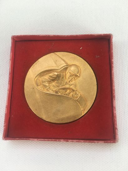 Médaille en bronze par Georges CONTAUX (1891-1984),...