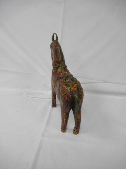 INDE Sculpture en bois polychrome, figurant...