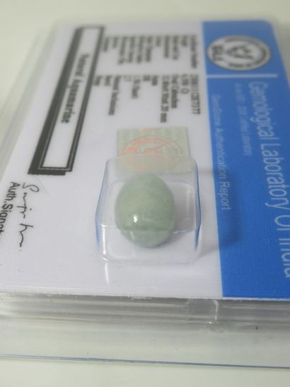 Aigue marine, ovale, cabochon. 6,55 carats....