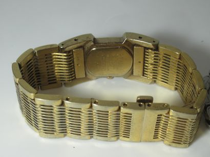 SEIKO Lot de deux montres de dame en métal,...