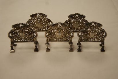 Série de 5 porte-menus en argent. Minerve....