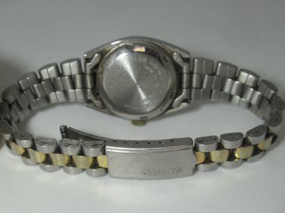 SEIKO Lot de deux montres de dame en métal,...