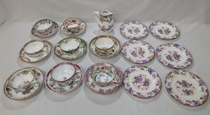 MINTON et CAULDON, ANGLETERRE. Lot de pièces...