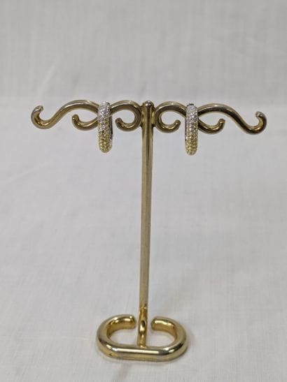 Paire de boucles d'oreilles en argent, pavées...