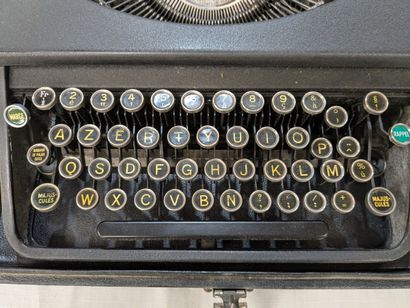 JAPY, machine à écrire en métal, dans son...