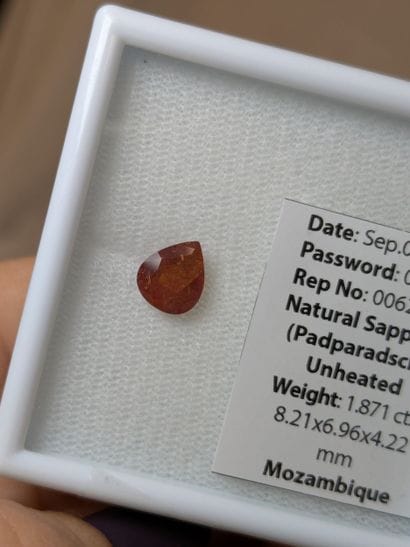 Saphir padparascha, naturel, 1,871 carat....