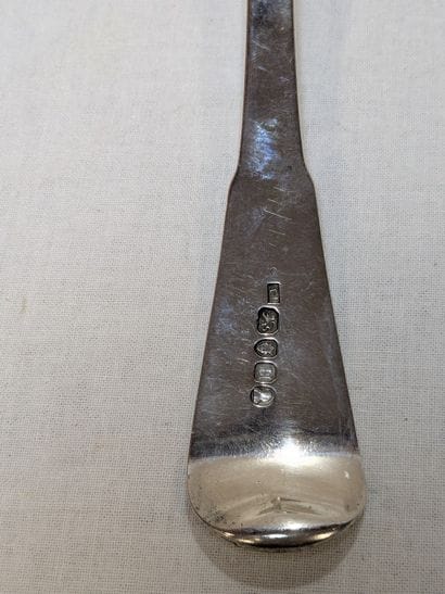 Pelle de service à poisson en argent. Angleterre,...
