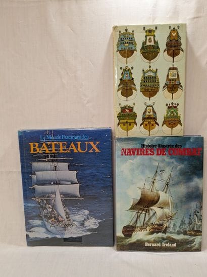 Lot de trois livres sur le thème de la Marine...