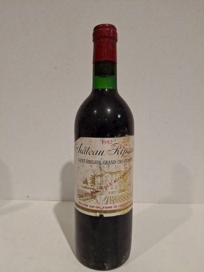1 bouteille de Château Ripeau 1982 - Grand...