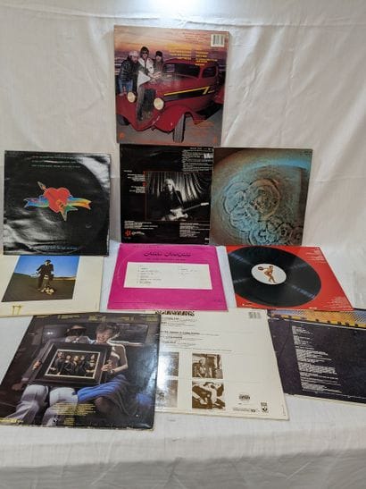 Lot de 10 disques vinyles dont PINK FLOYD,...